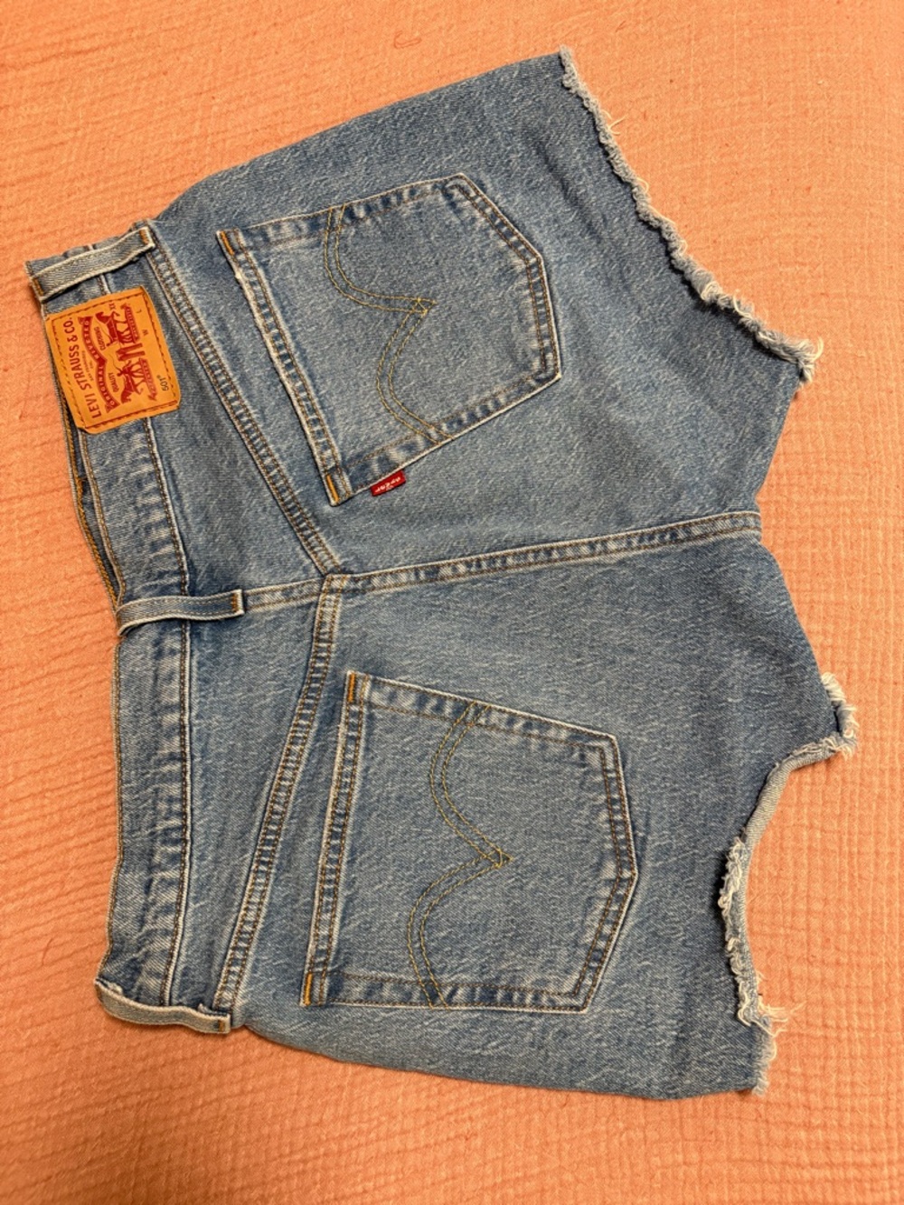 Levi’s 501 cut off Jean shorts